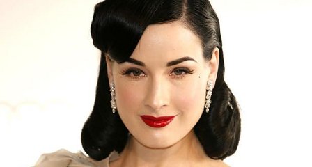 Dita von Teese älskar sensuella underkläder